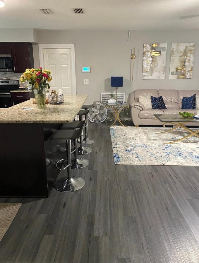 Habitación en casa particular Sweet Dreams Private Across From The Hard Rock Casino *